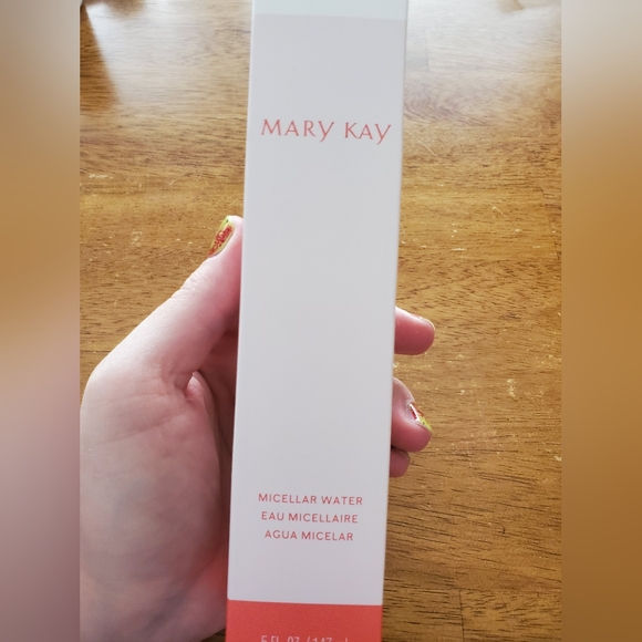 Mary Kay micellar water - Picture 1 of 3
